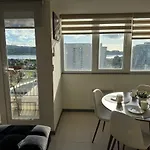 Moderno Y Acogedor Departamento